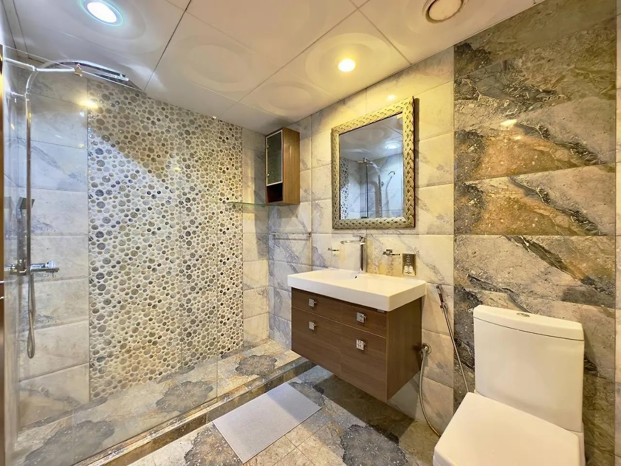 Ar Home Jbr Bed Space Dubai Inn