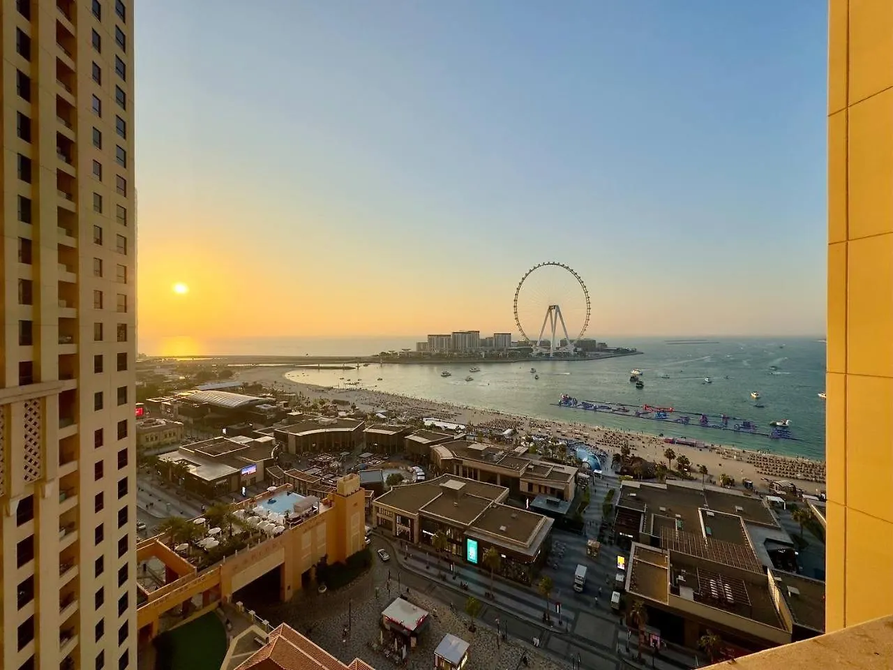Inn Ar Home Jbr Bed Space Dubai United Arab Emirates