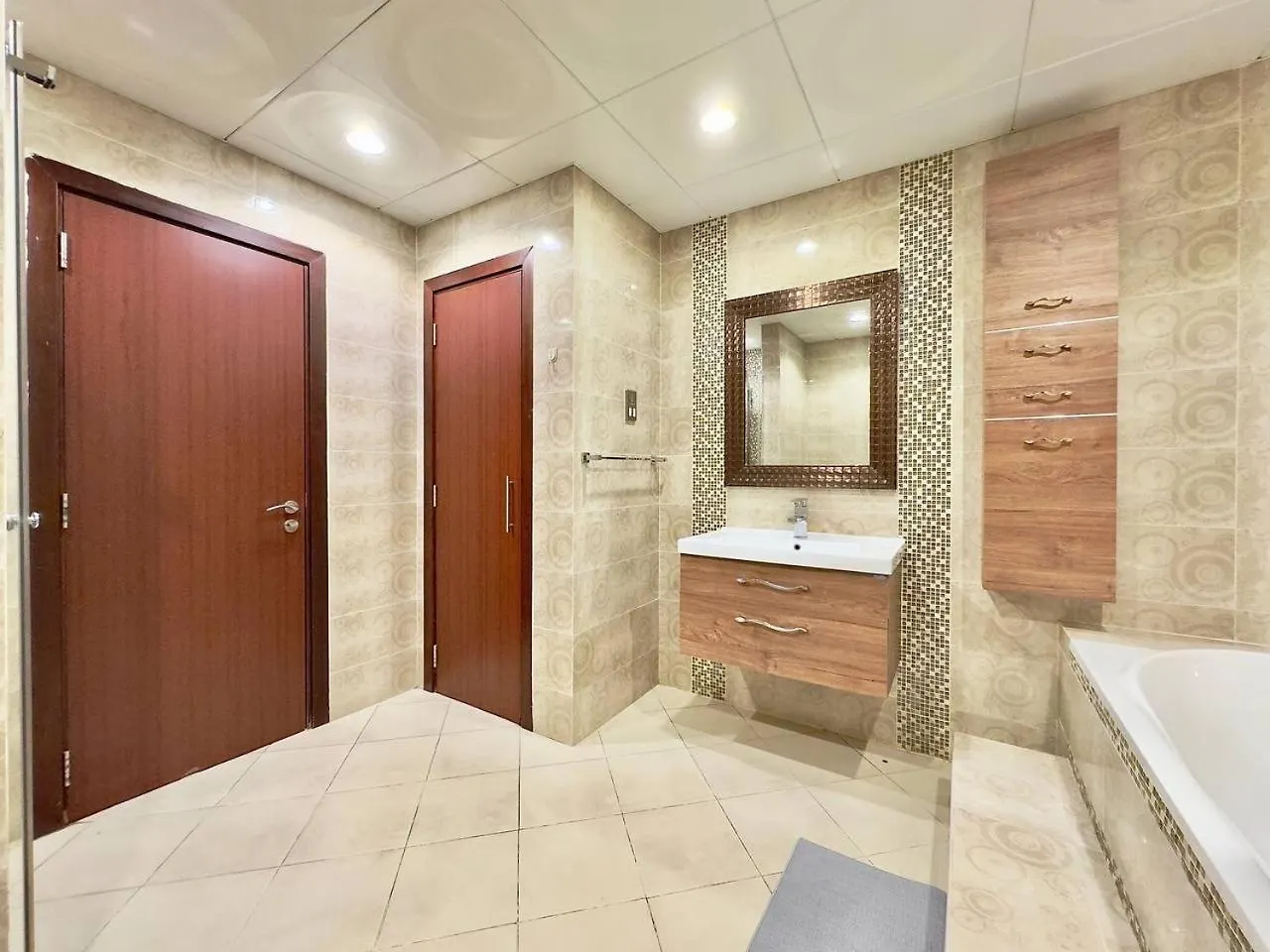Inn Ar Home Jbr Bed Space Dubai